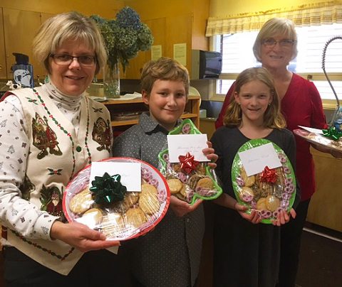 Sunday school kids made cookies for local fireman and police officers.